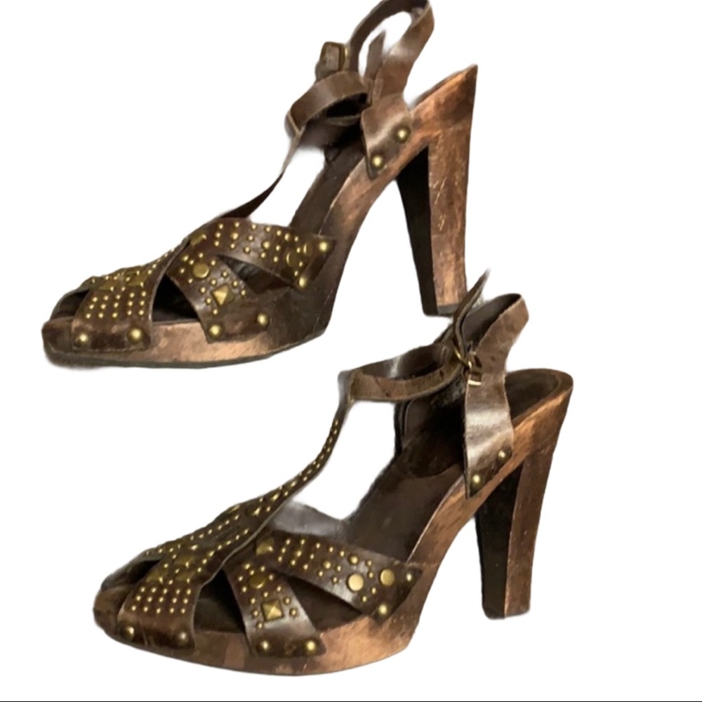 MIA wood high heel studded sandals 7